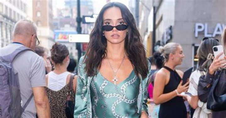 Sofia Franklyn Dating The Reason She and "Suitman" Broke Up