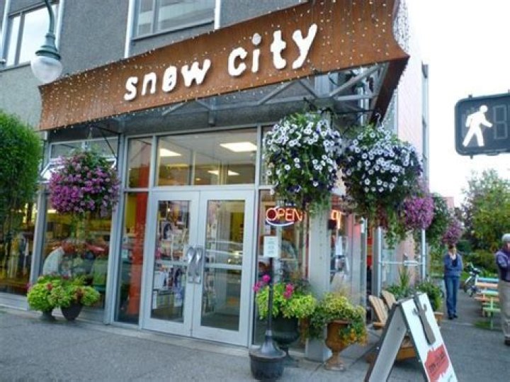 Ultimate Guide To Snow City Cafe AK: Discover Anchorage's Culinary Gem