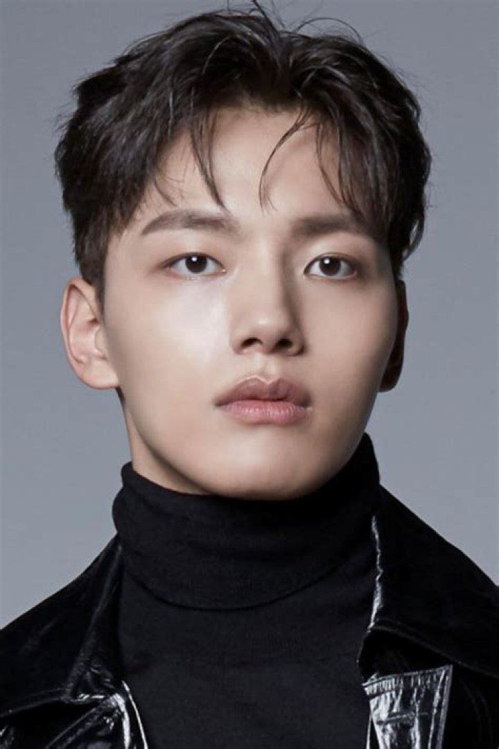 Yeo Jin Goo kalba apie suartėjimą su Lee Se Young ir susirūpinimą dėl